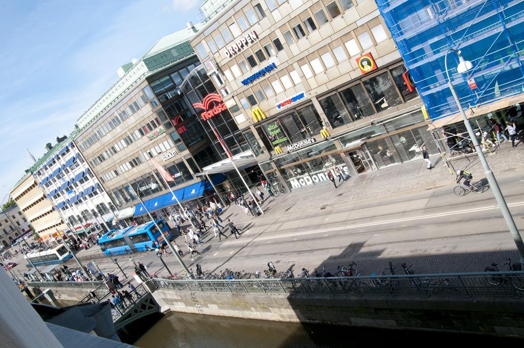 Hotel Pigalle Gotemburgo Exterior foto The main building of the shopping centre